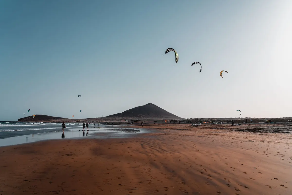 Delta vs Diamond Kites: Which Is Better for UK Beginners?